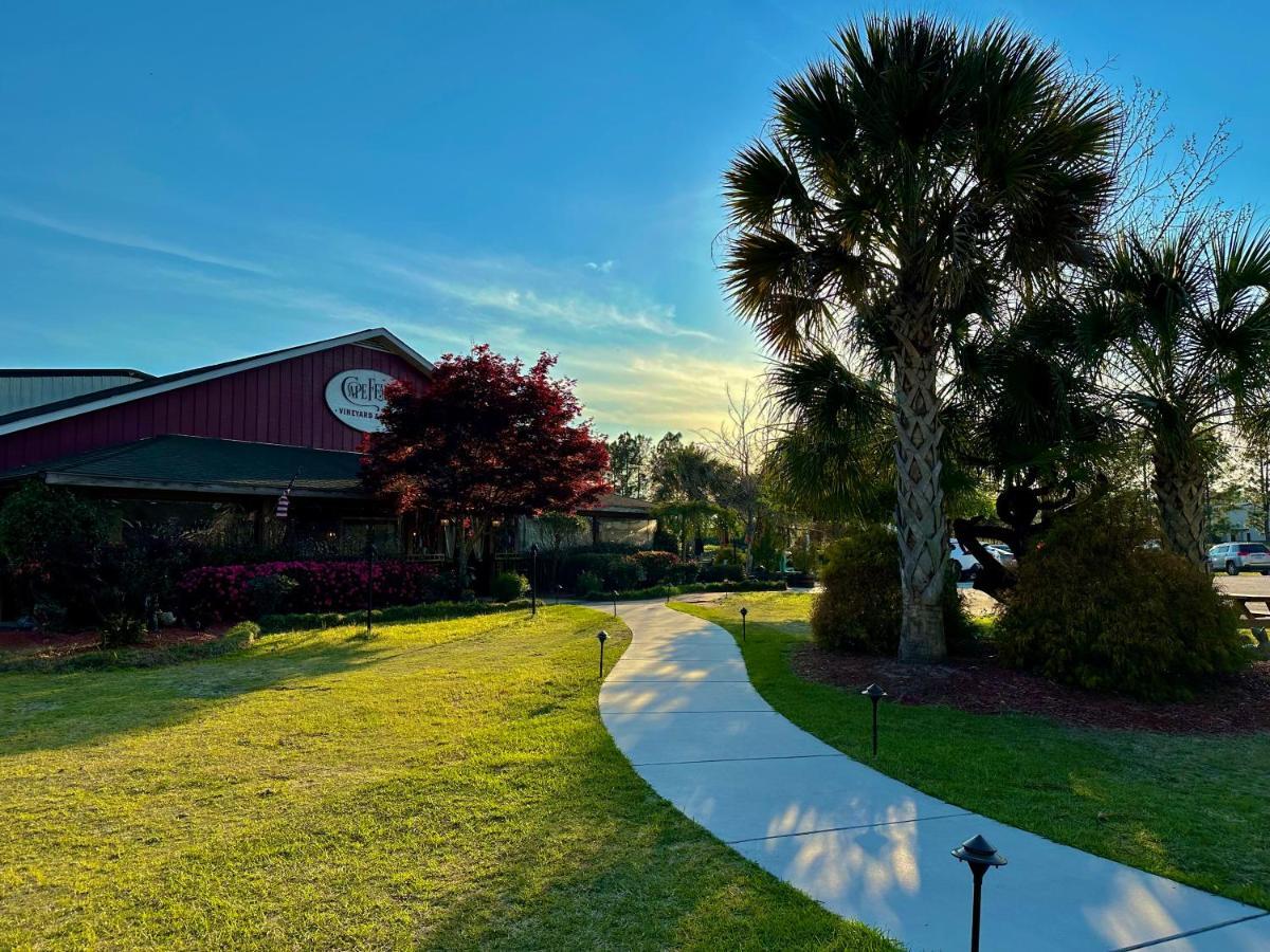 Cape Fear Vineyard And Winery Hotel Elizabethtown Екстериор снимка